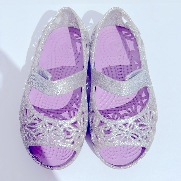 Crocs Mary Jane silver flats (6 inches) - Picture 2 of 5